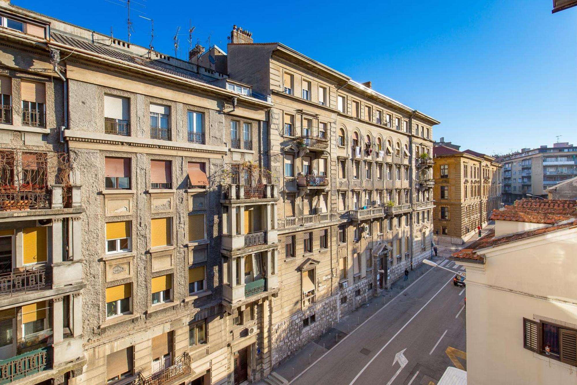 Molo Longo - Central Apartments & Rooms Rijeka Exterior photo